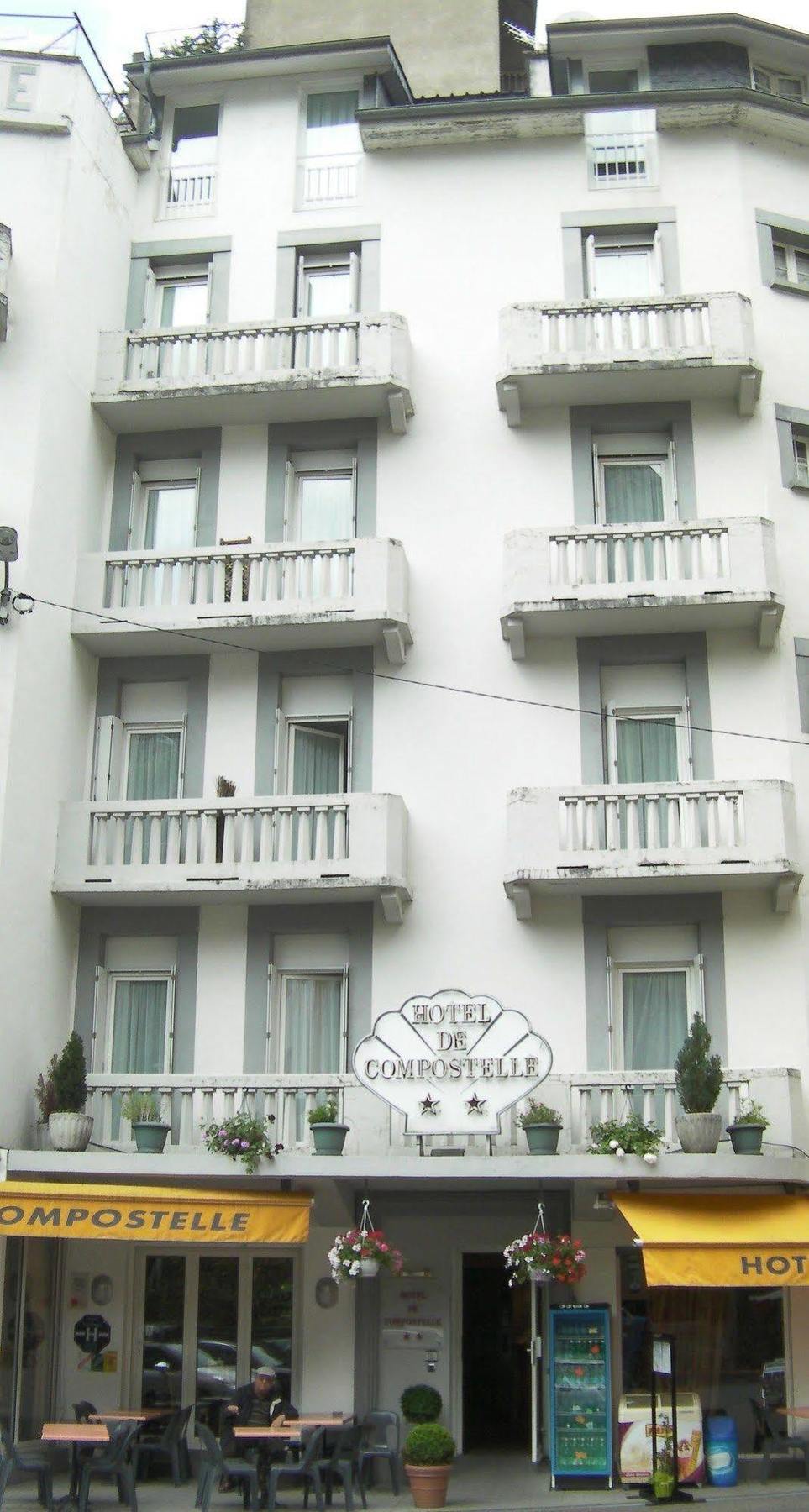 Hotel Compostelle 2*